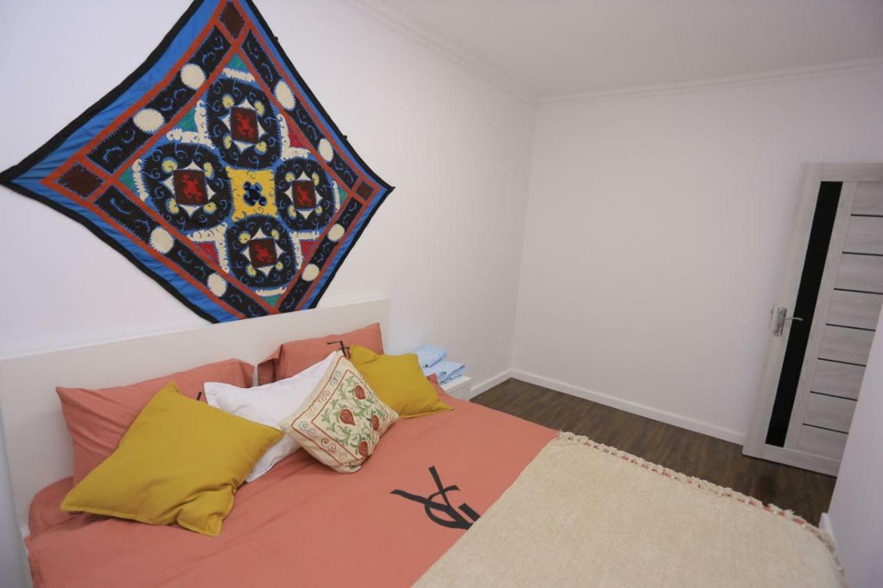 Luxury 2 Bedrooms Apartment Walking Distance From Gur-Emir Samarkand Exterior photo