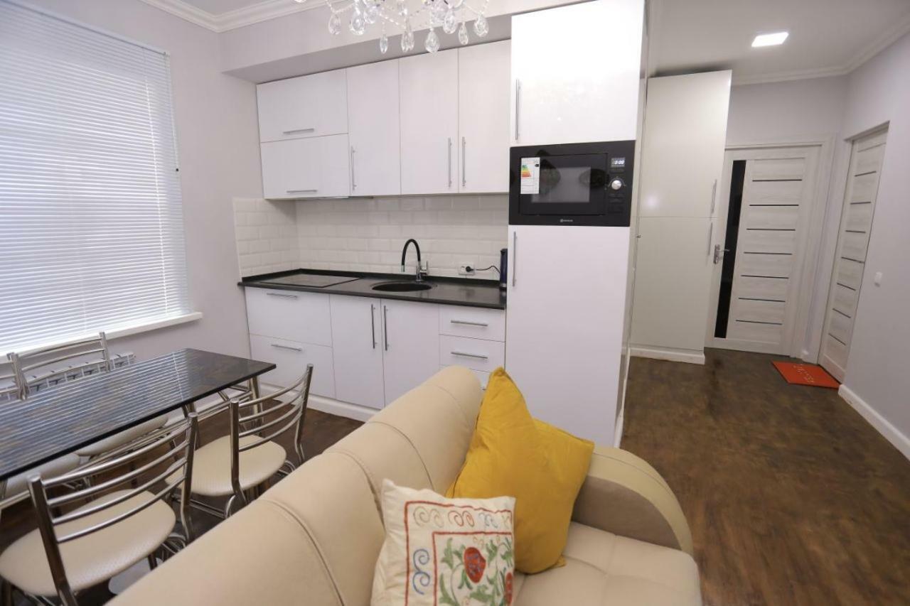Luxury 2 Bedrooms Apartment Walking Distance From Gur-Emir Samarkand Exterior photo